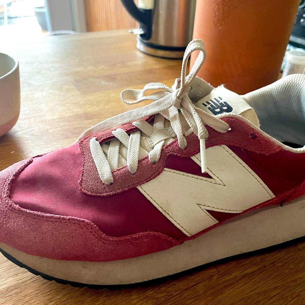 New balance 237 red